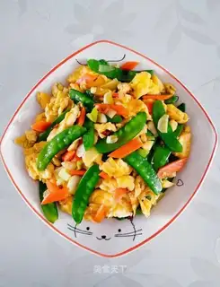Dutch carrot fried eggs