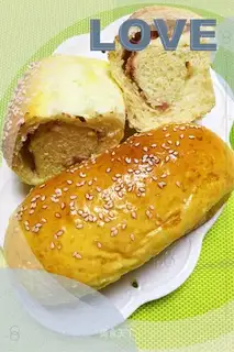 Onion bacon bread