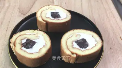 Four Swiss rolls