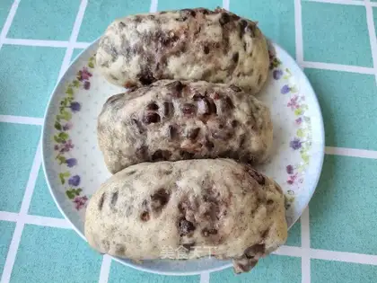 All-shell red bean rolls