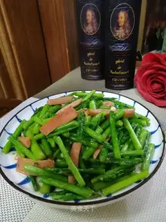 Garlic ham intestines