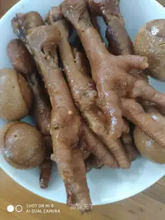 Chicken feet and eggs