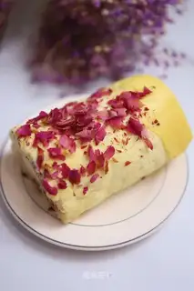 Rosecake roll