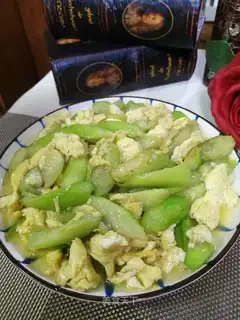 Smelt fried eggs