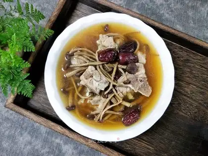 Tea, mushroom, pigbone soup