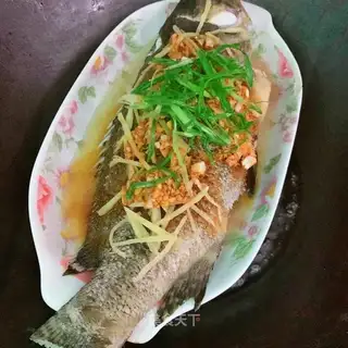 Steamed plaster fish