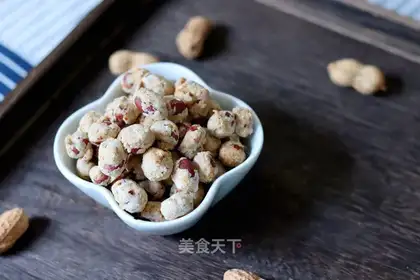 Homemade multi-flavored peanuts