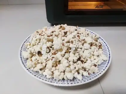 Air-cracker and corn