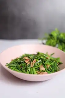 Bacon fried moss