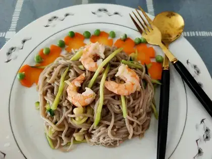 Shrimp noodles