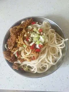 Egg sauce noodles