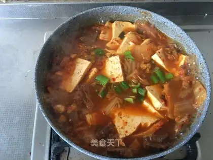 Korean chili tofu soup
