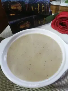 The silver spoon of rice palms