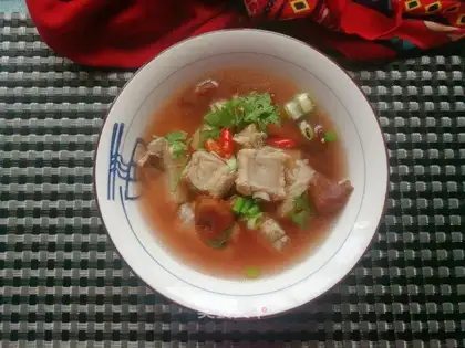 Red mushroom ribs soup