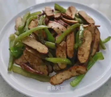 Cream pepper fried beans