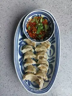 Cracker radish egg dumplings