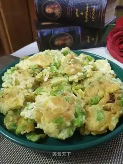 Eggs with green beans
