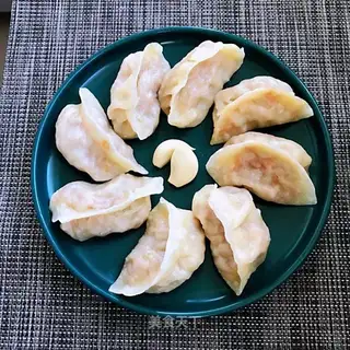 Sour sauce, pork steam