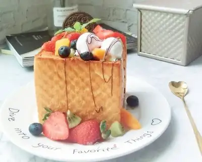 Ice cream and fruit