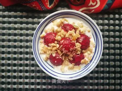 Flamingo fruit, yogurt bowl