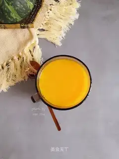 Golden pumpkin