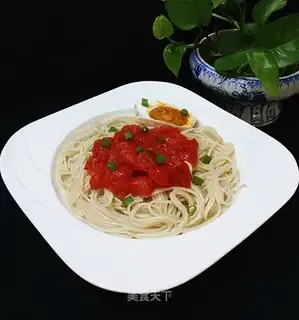 Tomato sauce noodles