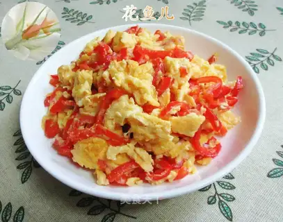 Paprika fried duck eggs