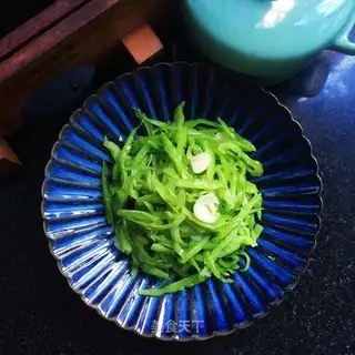 Garlic pickles