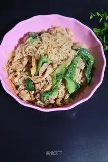 Chicken-cracker noodles
