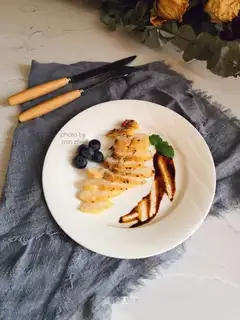 Black pretzels