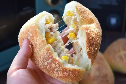 Tuna cheese bread