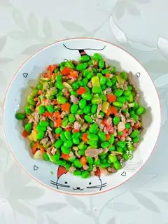 Sweet peppers, fried beans