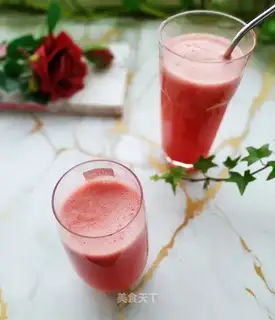 Homemade watermelon juice
