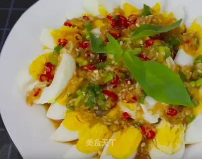 Garlic eggs