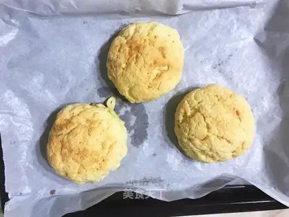 Soccer fork buns