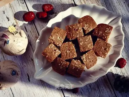 Red-tree marfin cake
