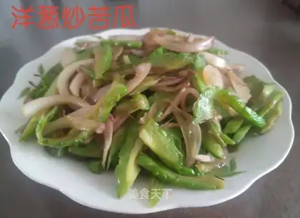 Onion fried bitter melon