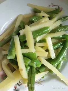Blade and potatoes