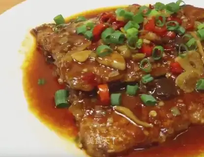 Red-fried fish