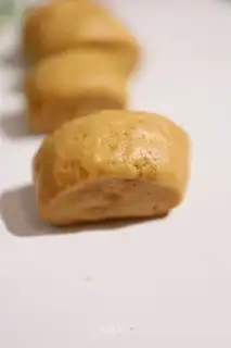 Red sugar knife chops