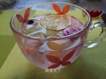 Colored fruit ice