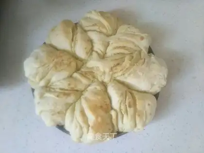 Garlic flower bread