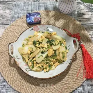 Eggs fried cake