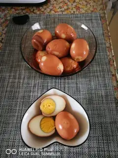 Tea and eggs