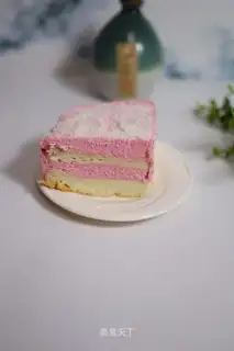 Flamingo mousse cake
