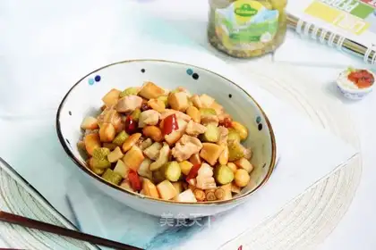 Sour cucumber chicken with almond mushrooms
