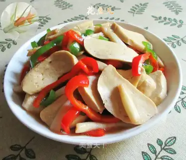 Seafood mushrooms with peppers and sour chickens
