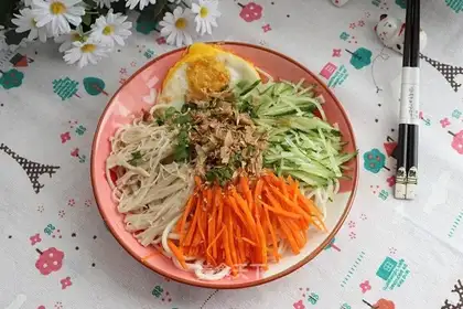 Cool noodles