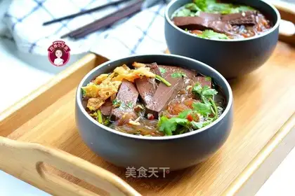 Duck blood fan soup
