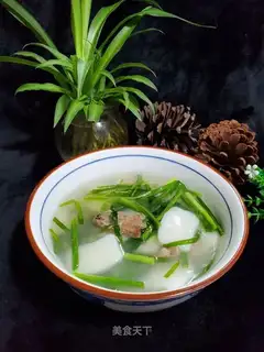 Beef pastry soup